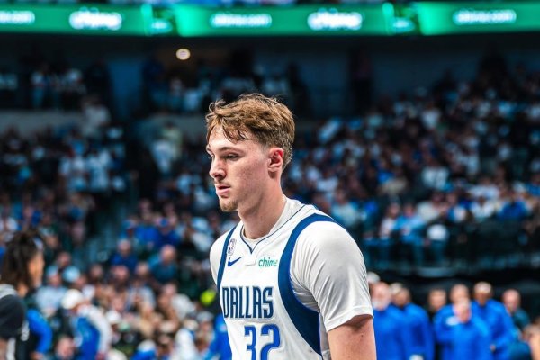 伯乐配资 夸张，隔扣又何妨？文班亚马27+18+6+5封盖，这是赛季最差表现啊